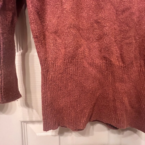 Express oversized dark pink / mauve sweater, size small. - Picture 6 of 8